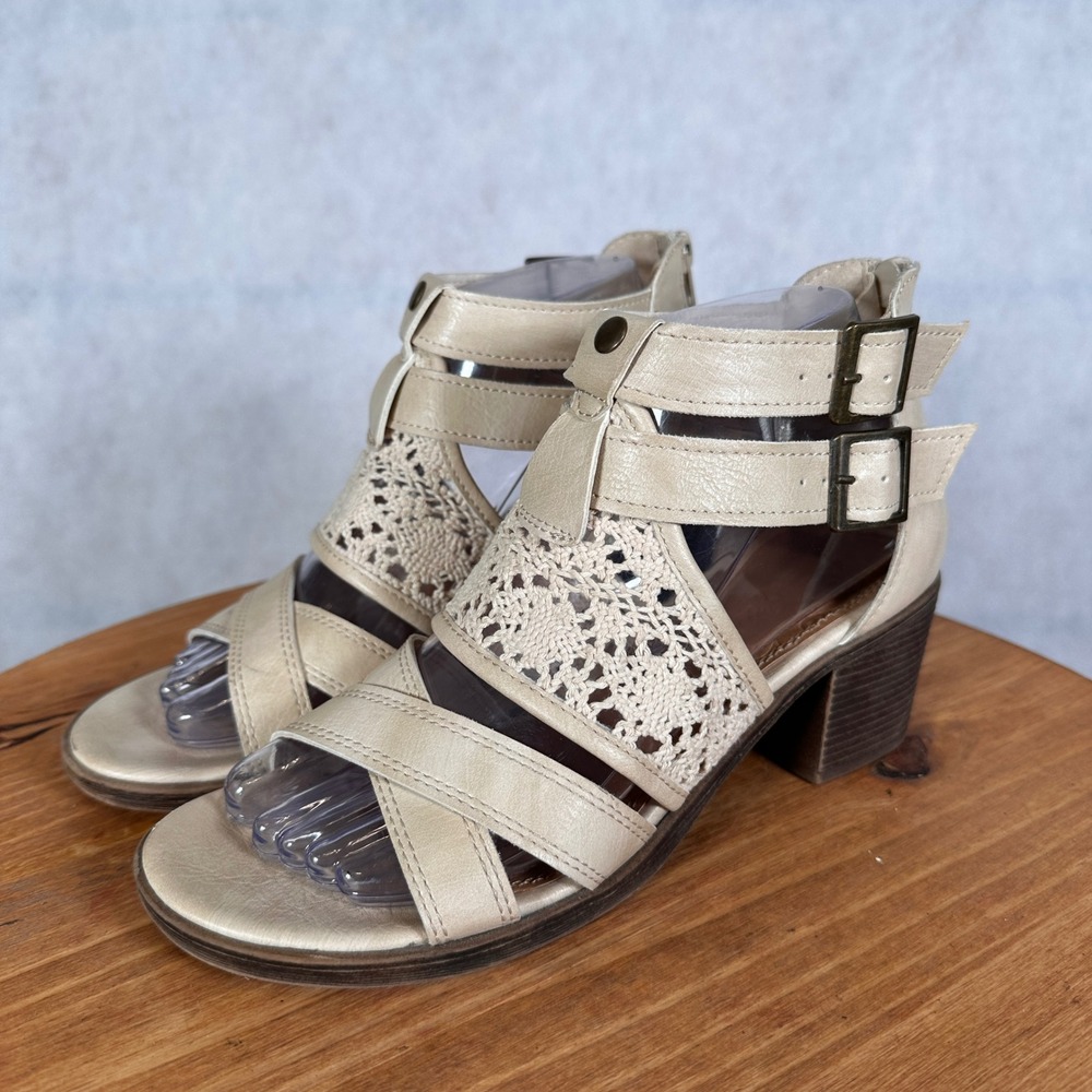 Sugar Heyney Sandals Womens 8.5 Cream Good Crochet Block Heel Gladiator WS8697